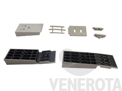 Immagine di Confezione accessori HS per soglia in vetroresina per binario basso su soglia 68/23 e 28 mm argento per schema Maico 101317