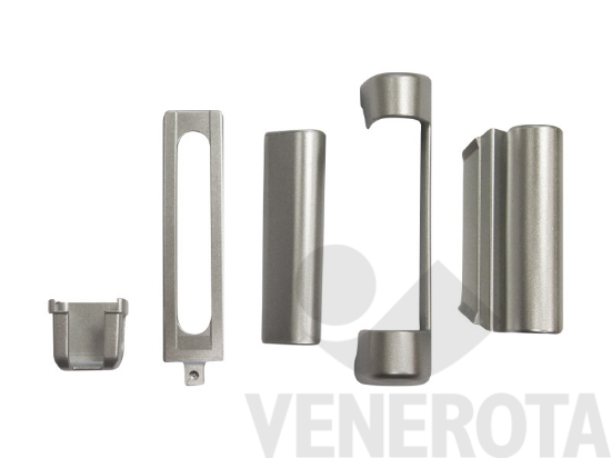 Immagine di Kit di copertura supporto cerniera e supporto forbice per alluminio Maico