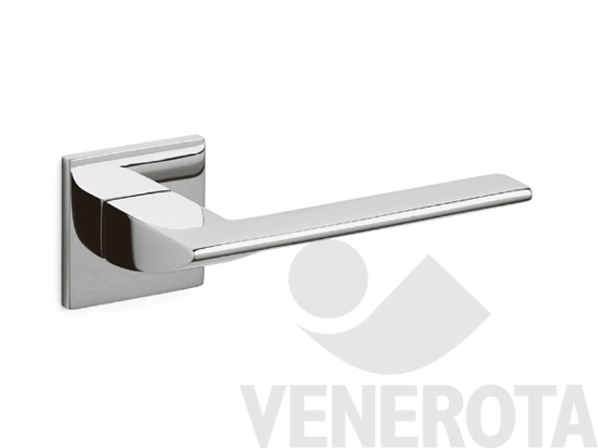 Immagine di Maniglia Trend con rosetta quadra bassa Olivari