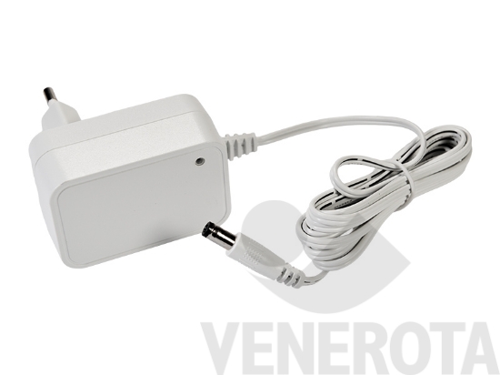 Immagine di Carica batteria con spinotto Tech International