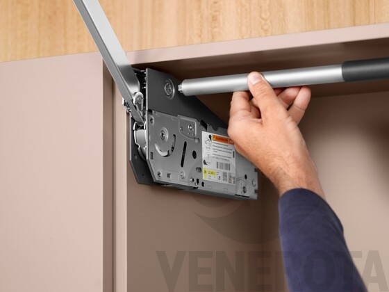 immagine 2 di Immagine di AVENTOS HL top per mobile a colonna Blum